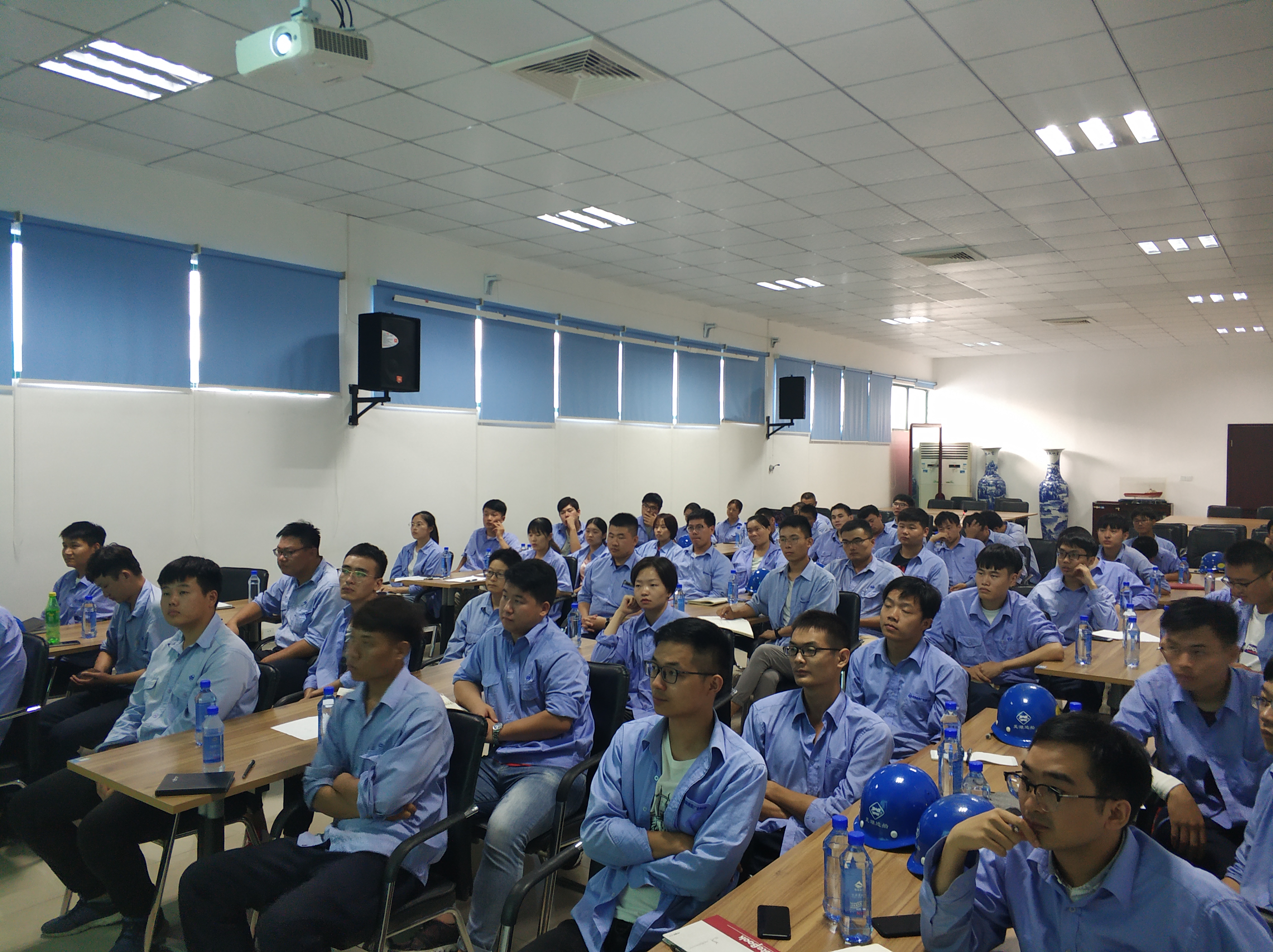 第48頁_公司動(dòng)態(tài)_新聞中心_蕪湖造船廠有限公司