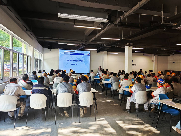 第11頁_公司動(dòng)態(tài)_新聞中心_蕪湖造船廠有限公司